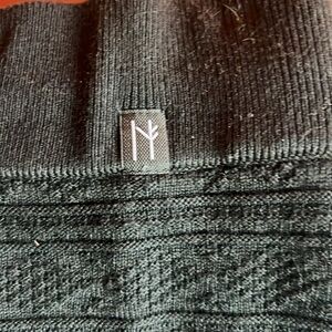 Neve black woven mini skirt